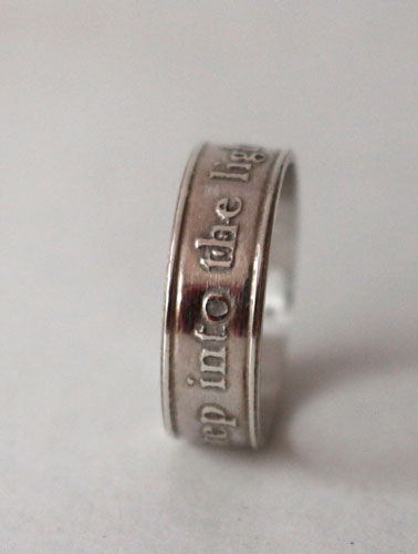 Step into the light, bague encouragement et spiritualité en argent