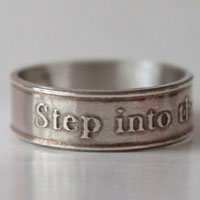 Step into the light, bague encouragement et spiritualité en argent