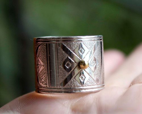 Touareg, bague tribal ethnique africaine en argent et laiton