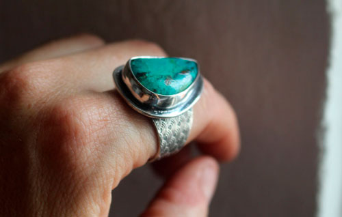 Vague bleue, bague mer japonaise en argent et chrysocolle