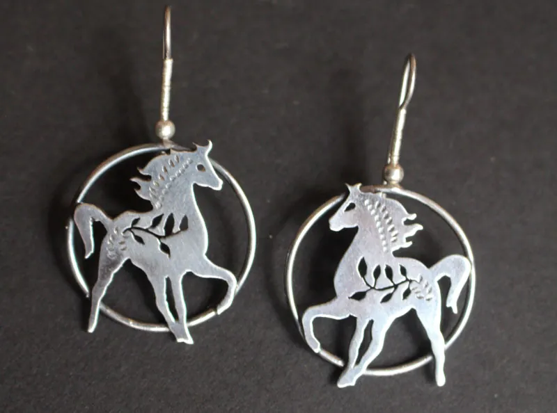 Arion, boucles d’oreilles cheval légende grecque en argent