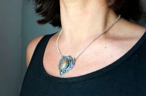 Au creux du chêne, collier arbre celte en argent et jaspe automne