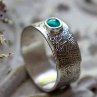 Au gré de l’eau, bague mandala de l’abondance en argent et apatite