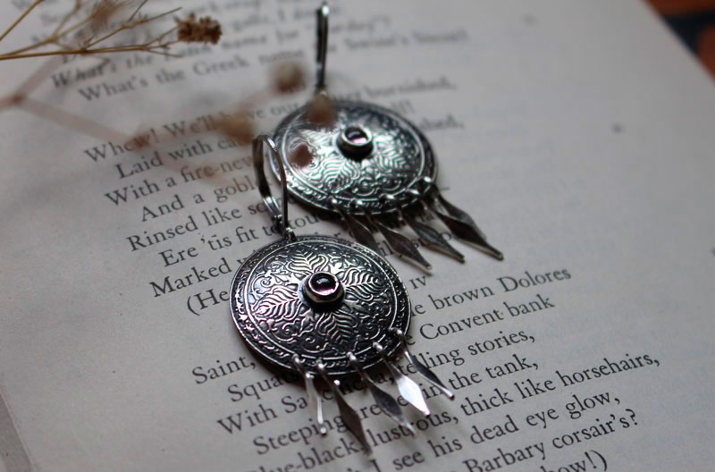 Alissandre, boucles d’oreilles feuilles en argent et zircon