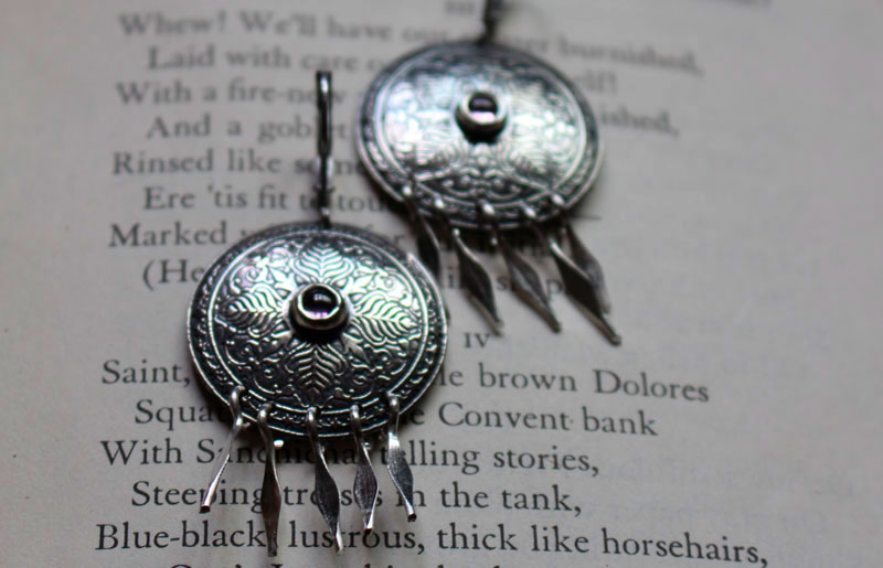 Alissandre, boucles d’oreilles feuilles en argent et zircon