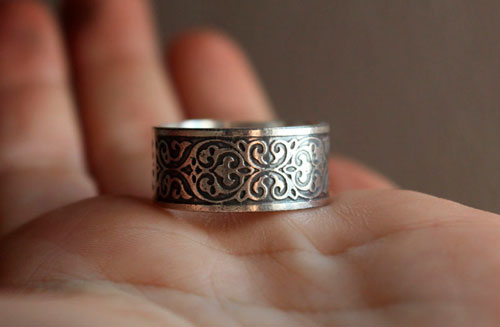 Arabesques de feuilles, bague volute baroque en argent 