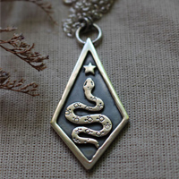 Asclépios, collier serpent de la mythologie grecque en argent
