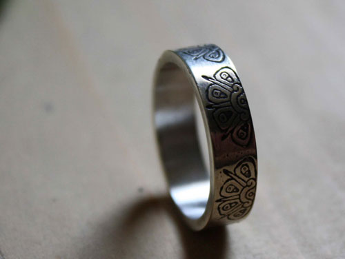 Astre sacré, bague tribal soleil Maya en argent