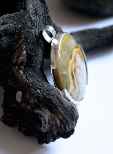 Aurore, pendentif lever du soleil en argent et jaspe bumblebee