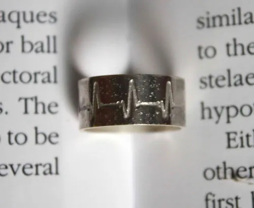 Battement de cœur, bague ligne de vie en argent