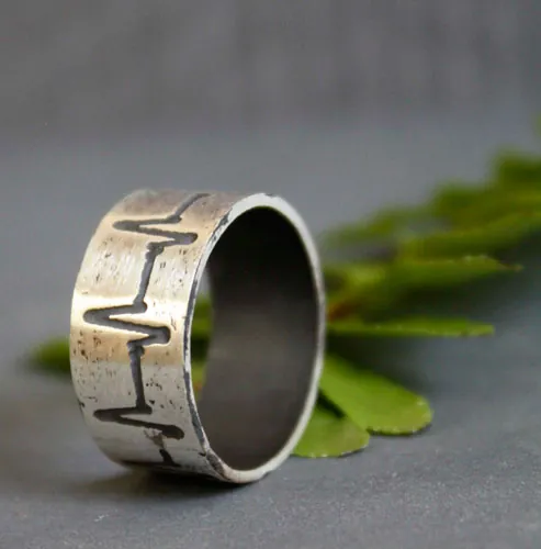 Battement de cœur, bague ligne de vie en argent