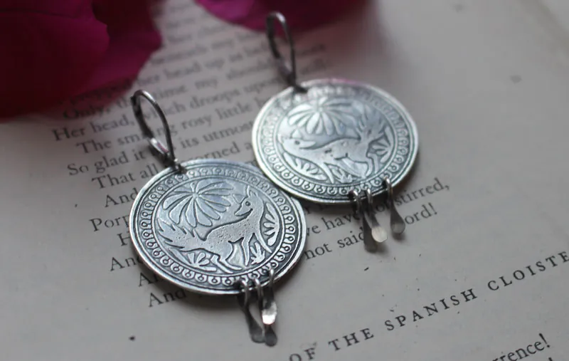 Bekuh, boucles d’oreilles chien mexicain en argent