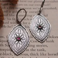 Bougainvilliers, boucles d’oreilles botanique baroque en argent et rubis