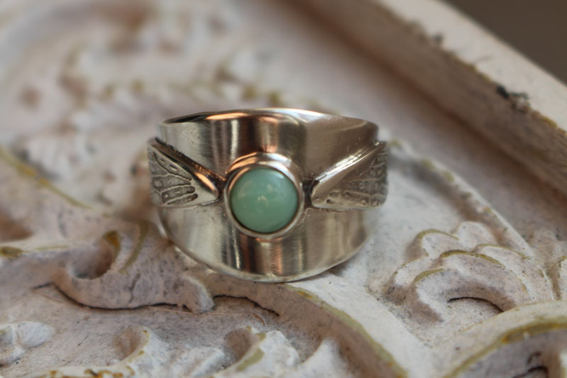 Battements d’ailes, bague Vif d’or d’Harry Potter en argent et chrysoprase 