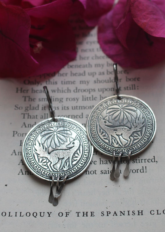 Bekuh, boucles d’oreilles chien mexicain en argent