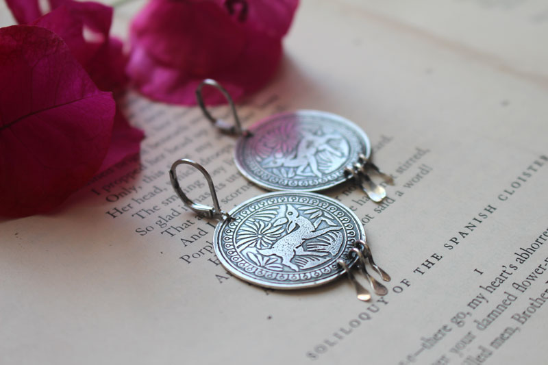 Bidxuin, boucles d’oreilles cerf mexicain en argent