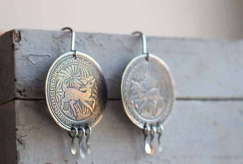 Bidxuin, boucles d’oreilles cerf mexicain en argent