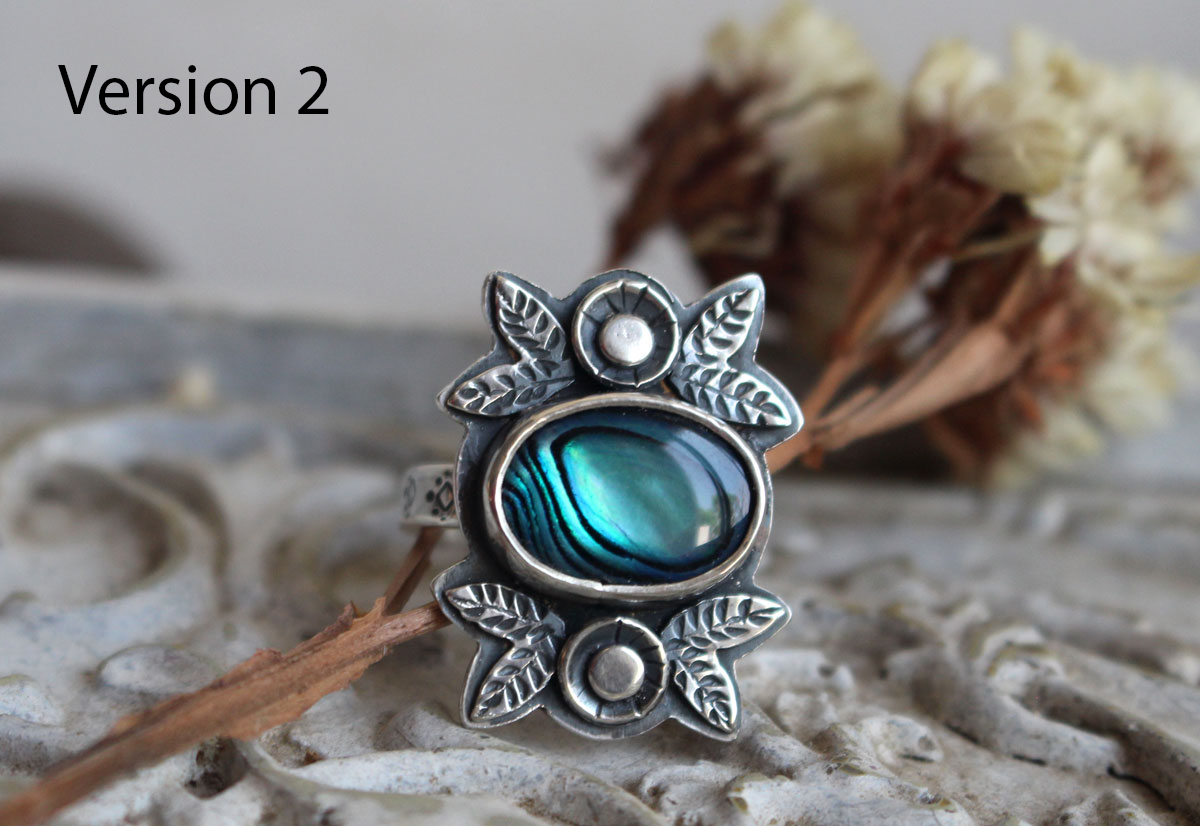 Bleu des mers, bague fleur et coquillage en argent et paua