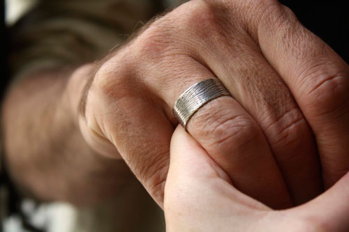 Bois, bague texture tronc d&rsquo;arbre en argent