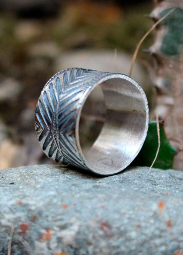 Boomerang, bague chevron et flèche en argent
