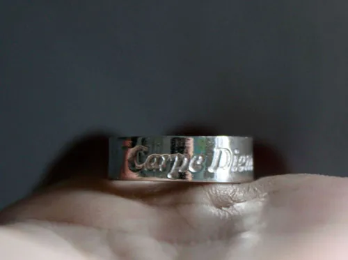 Carpe Diem, bague citation latine gravée en argent