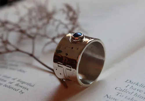 Certitude, bague foi en argent et lapis-lazuli