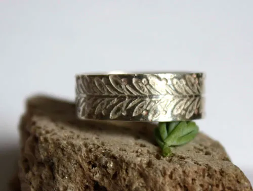 Chèvrefeuille, bague nature en argent