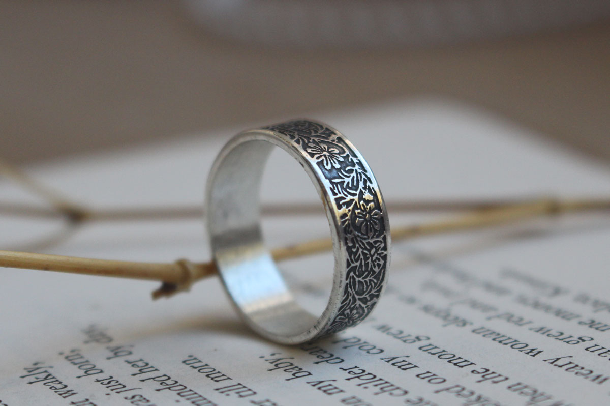 Cosmos, bague fleur en argent