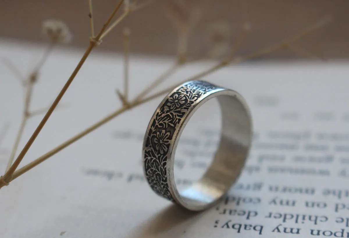 Cosmos, bague fleur en argent