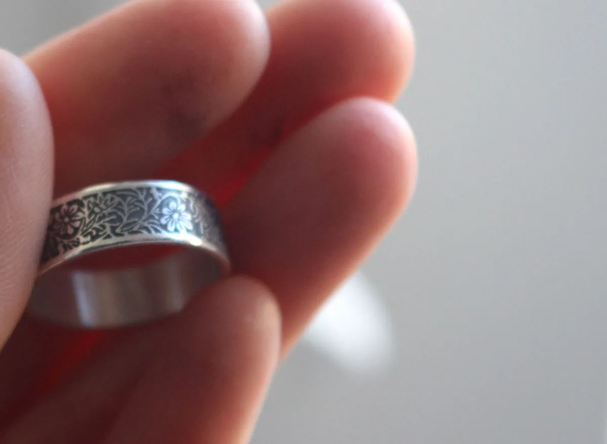 Cosmos, bague fleur en argent
