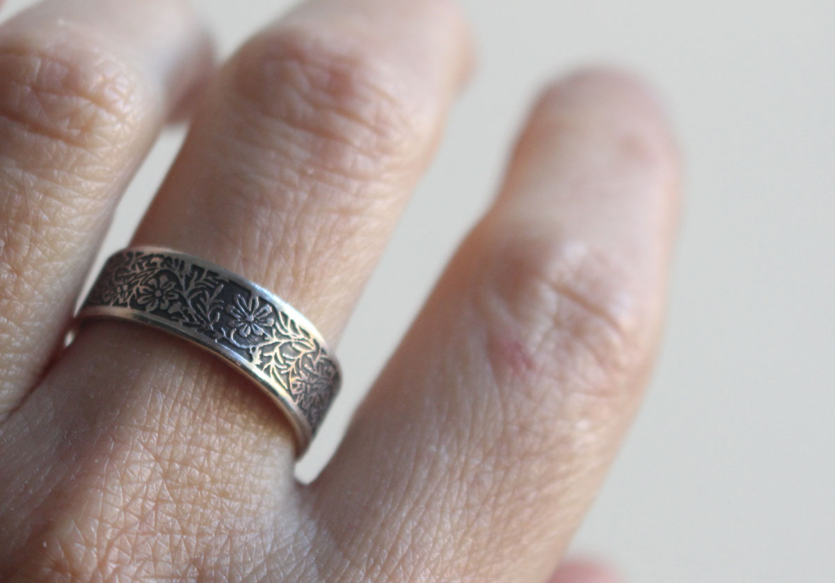 Cosmos, bague fleur en argent