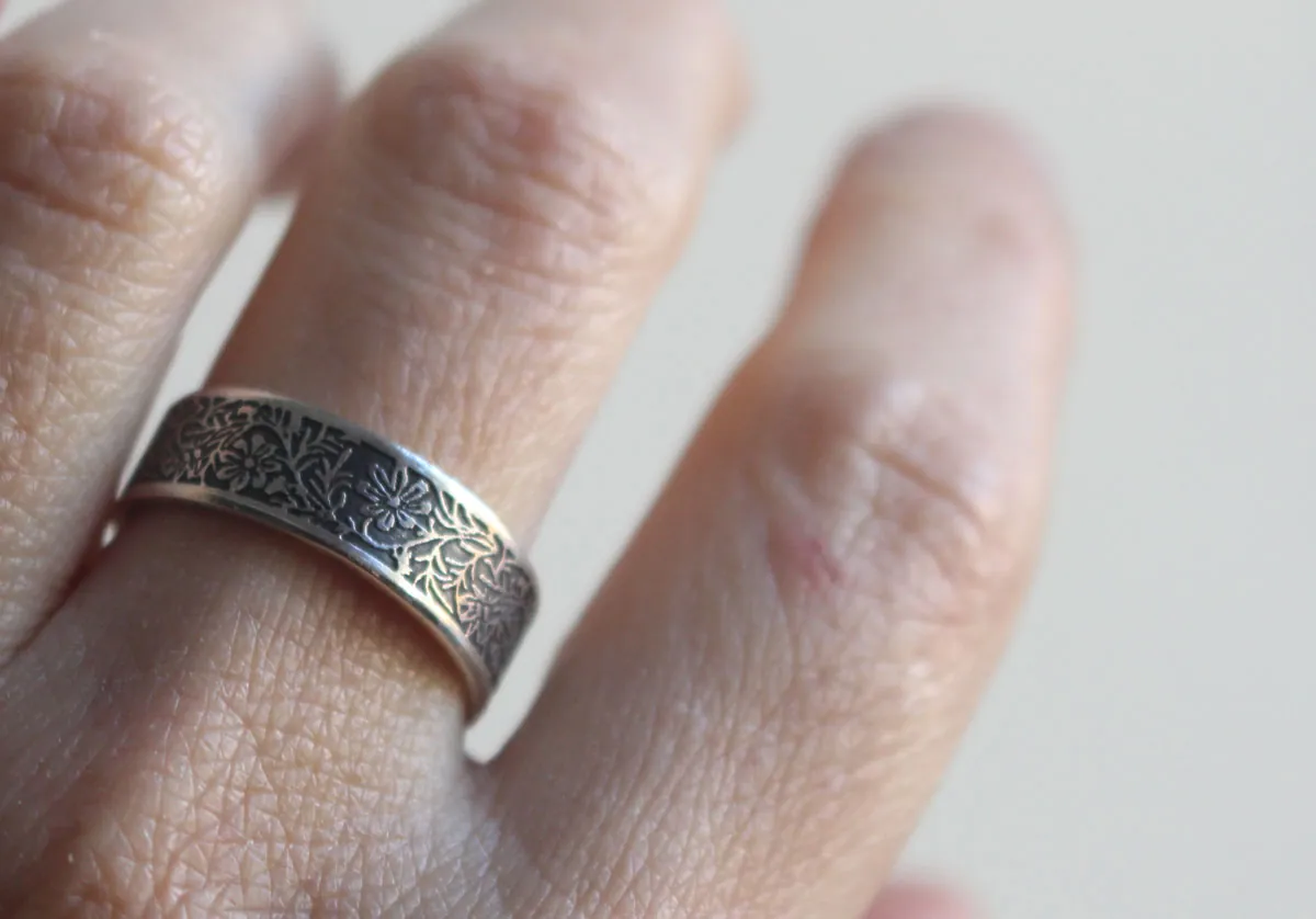 Cosmos, bague fleur en argent
