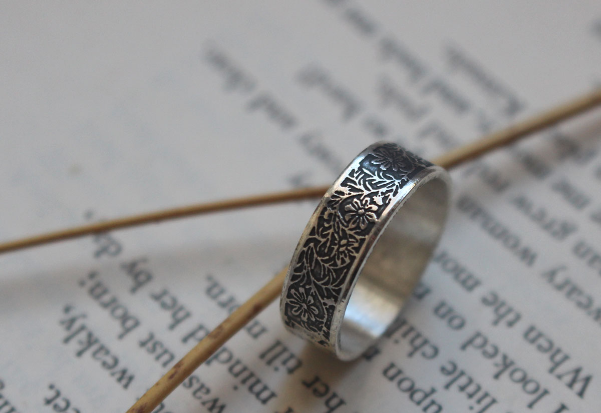 Cosmos, bague fleur en argent