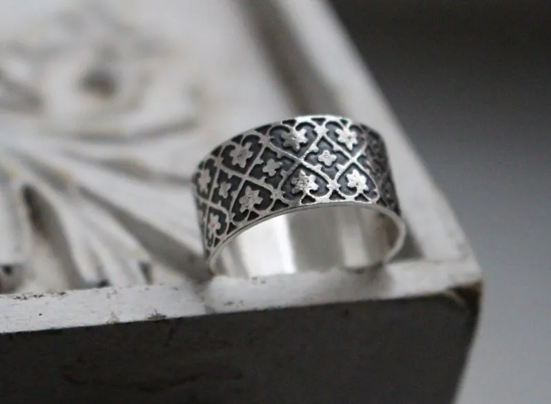 Couronne de lierre, bague médiévale force des liens en argent