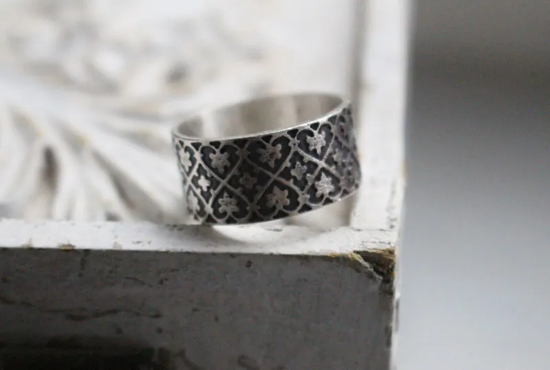 Couronne de lierre, bague médiévale force des liens en argent