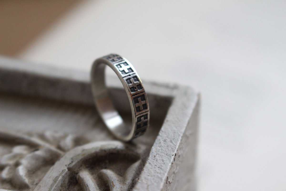 Croix, bague foi médiévale en argent