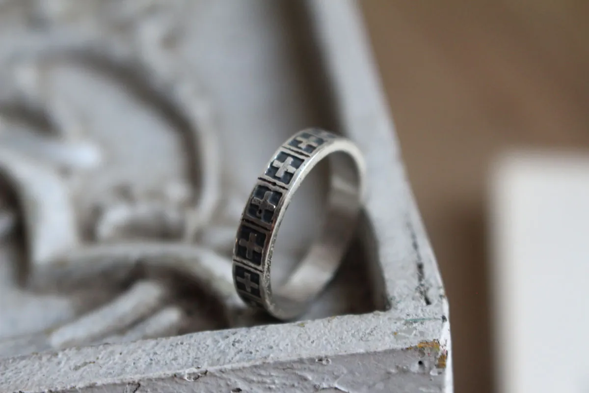 Croix, bague foi médiévale en argent