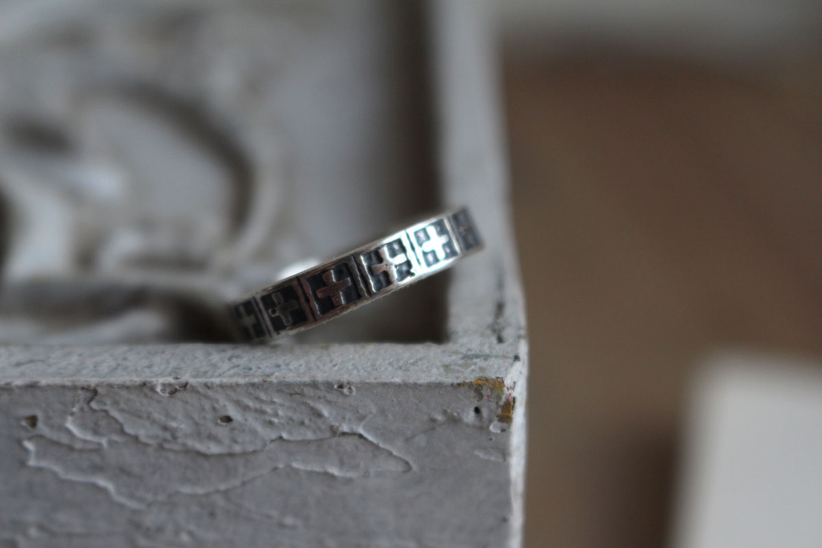 Croix, bague foi médiévale en argent