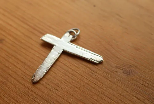 Croix d’Indochine de luxe, pendentif Paradize du groupe de rock en argent