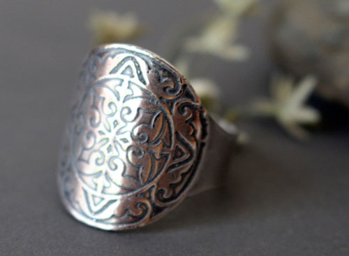 Cassius, bague chevalière bouclier médiéval en argent