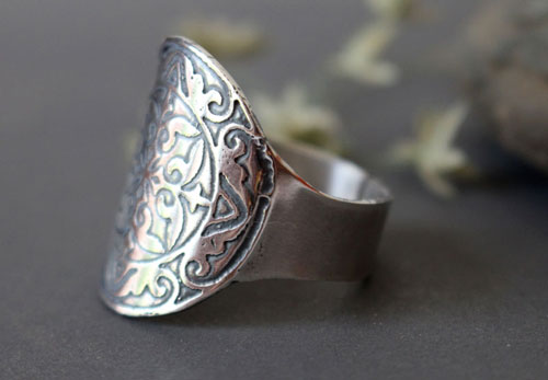 Cassius, bague chevalière bouclier médiéval en argent