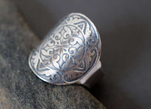 Cassius, bague chevalière bouclier médiéval en argent