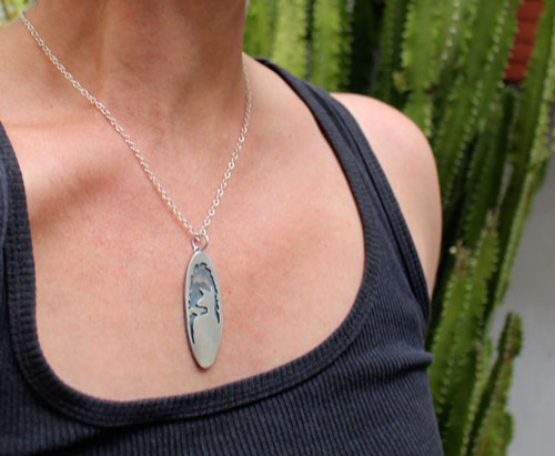 Ceux que vous aimez, collier biche et oiseau en argent