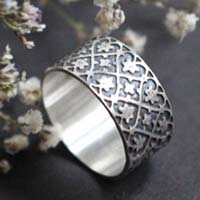 Couronne de lierre, bague force des liens en argent