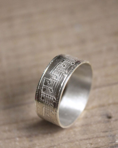 Crescendo, bague partition de musique en argent