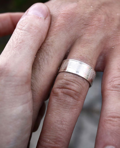 Crescendo, bague partition de musique en argent
