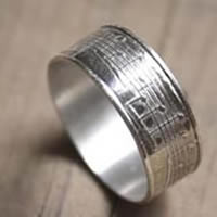 Crescendo, bague partition de musique en argent