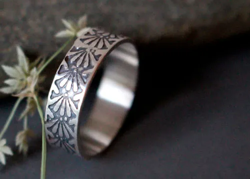 Dahlia, bague fleur en argent