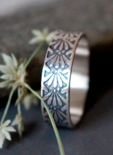 Dahlia, bague fleur en argent