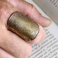 Dandy, bague élégance baroque victorienne en laiton